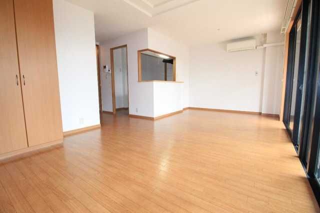 ��ʌ��z�J�s�V�z�J�Q���ڂ̃}���V�����̂��̑������E�X�y�[�X