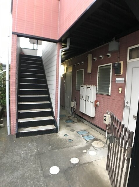 ��ʌ��������܎s��΋搼���̃A�p�[�g�̂��̑�