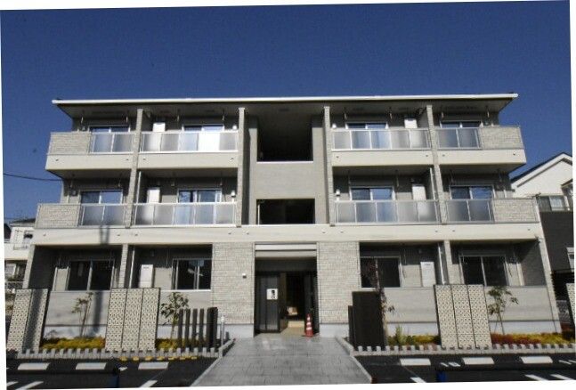 ��ʌ��������܎s������[��P����35-18�̃A�p�[�g�̌����O��