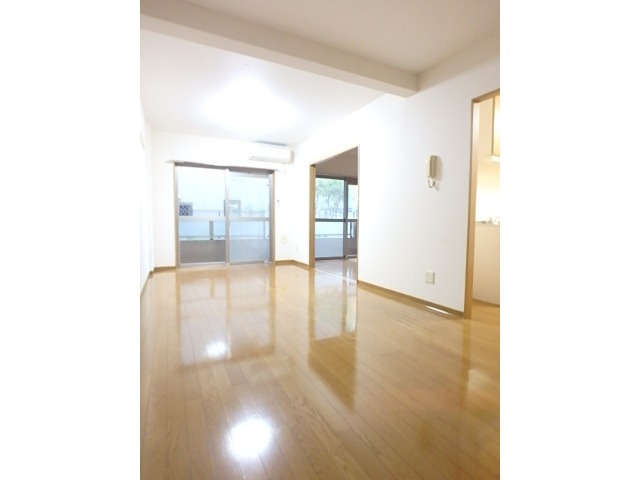 ��ʌ��������܎s��{��{���R���ڂ̃}���V�����̋��ԁE���r���O