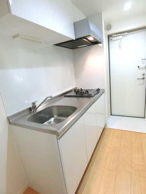 ��ʌ��������܎s�k��A�|���Q���ڂ̃A�p�[�g�̃L�b�`��