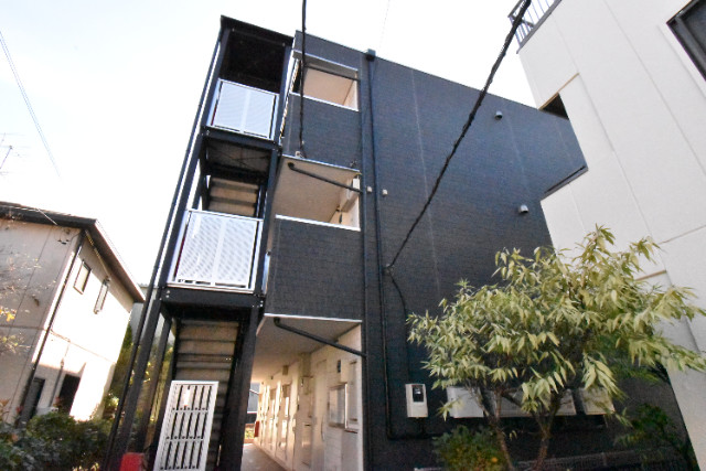 ��ʌ�����s�݉ƒ�26-14�̃}���V�����̌����O��