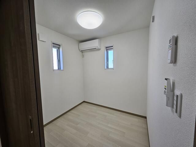 ��ʌ��������܎s�����擌��{�V���ڂ̃A�p�[�g�̋��ԁE���r���O