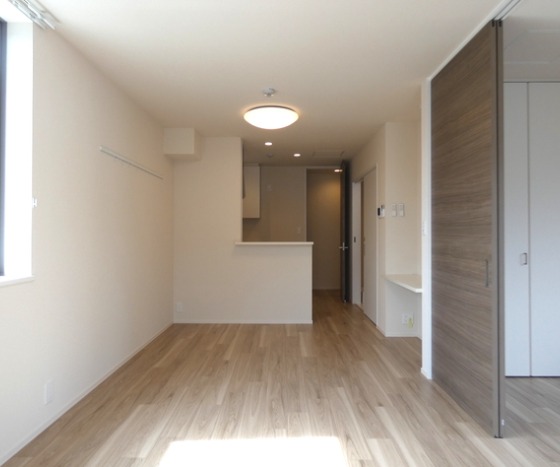 ��ʌ��������܎s�΋�厚��Ԗ؂̃}���V�����̋��ԁE���r���O