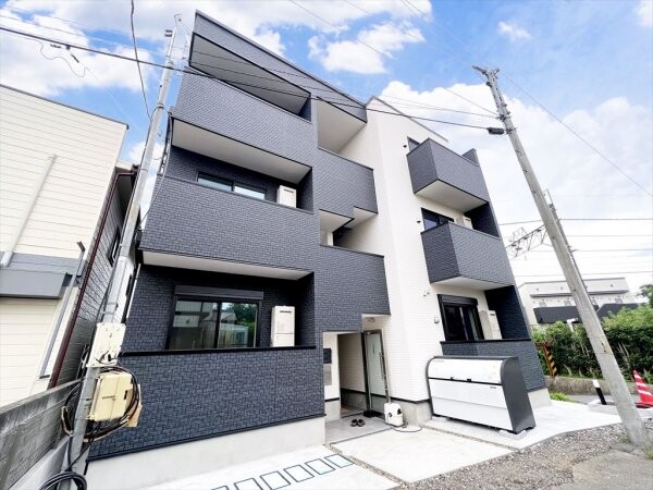 ��ʌ��������܎s��΋戤����7-1-1�̃A�p�[�g�̌����O��