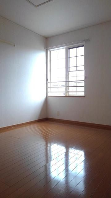 ��ʌ��������܎s��΋撇���Q���ڂ̃A�p�[�g�̂��̑������E�X�y�[�X