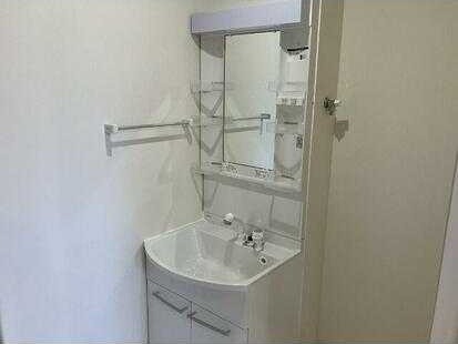 ��ʌ�����s�厚����̃A�p�[�g�̐��ʏ�