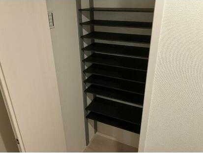 ��ʌ�����s�厚����̃A�p�[�g�̌���