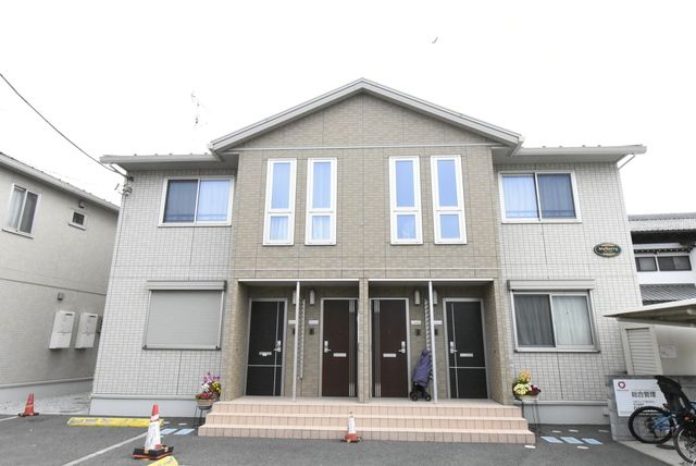 ��ʌ��������܎s����O���U����373-6�̃A�p�[�g�̌����O��