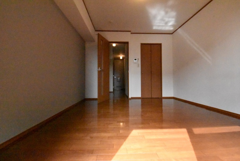 ��ʌ�����s�˒˓��P���ڂ̃}���V�����̋��ԁE���r���O