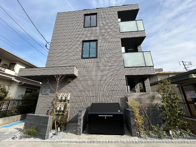 ��ʌ��������܎s�Y�a��j���J�R����10-2�̃}���V�����̌����O��