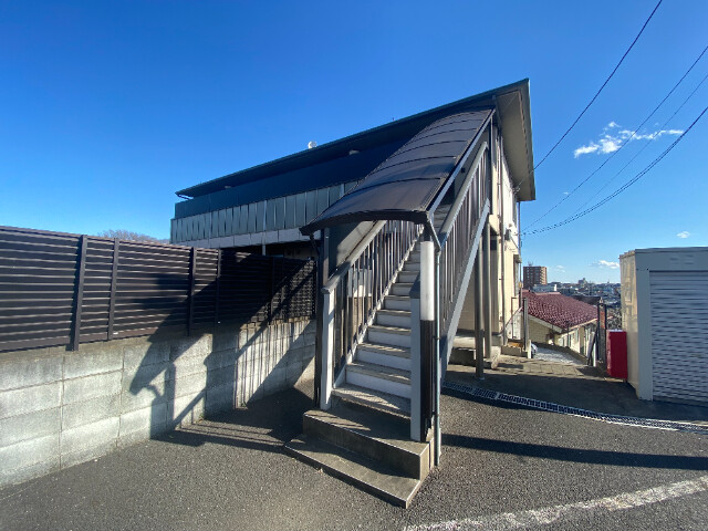 ��ʌ�����s�{�{���P���ڂ̃A�p�[�g�̃G���g�����X