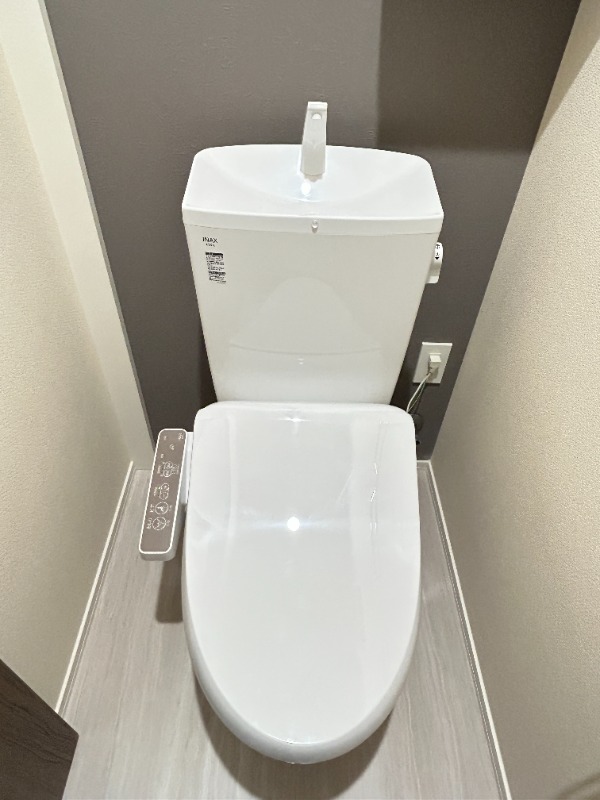 ��ʌ��������܎s�Y�a��j���J�R���ڂ̃}���V�����̃g�C��