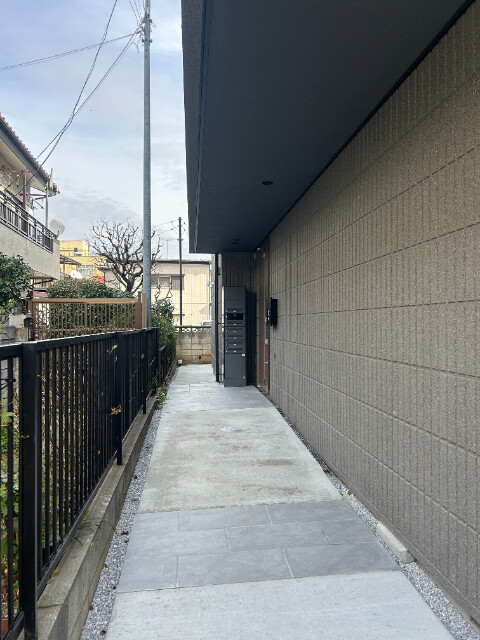 ��ʌ��������܎s�Y�a��j���J�R���ڂ̃}���V�����̃G���g�����X