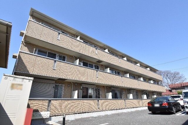 ��ʌ��������܎s��{��O���P����751-1�̃A�p�[�g�̌����O��