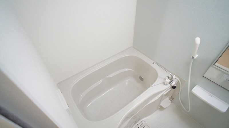 ��ʌ��k�����S�ɓޒ������j�S���ڂ̃A�p�[�g�̃o�X