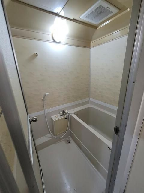 ��ʌ��������܎s��{��听���Q���ڂ̃}���V�����̃o�X