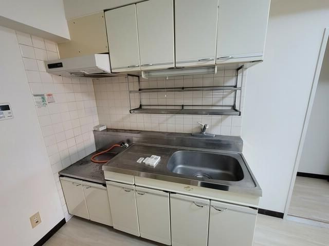 ��ʌ��������܎s��{��听���Q���ڂ̃}���V�����̃L�b�`��