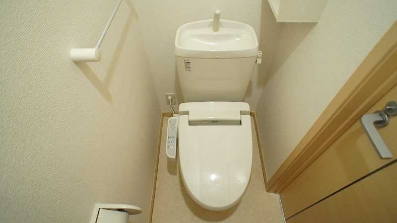 ��ʌ��k�����S�ɓޒ������j�S���ڂ̃A�p�[�g�̃g�C��