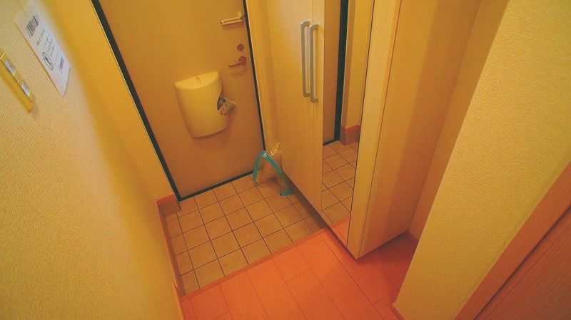 ��ʌ��k�����S�ɓޒ������j�S���ڂ̃A�p�[�g�̂��̑��ݔ�