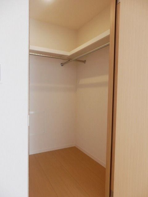 ��ʌ��������܎s����厚�y���̃A�p�[�g�̎��[