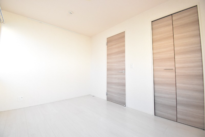 ��ʌ��������܎s�΋�厚�O���̃A�p�[�g�̂��̑������E�X�y�[�X