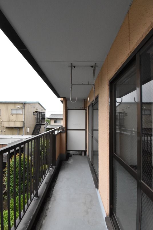 ��ʌ�����s������U���ڂ̃}���V�����̃o���R�j�[