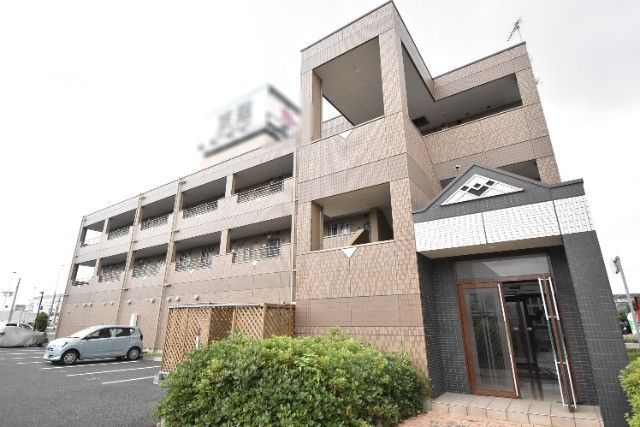 ��ʌ��������܎s���搼��{�R����7-3�̃}���V�����̌����O��