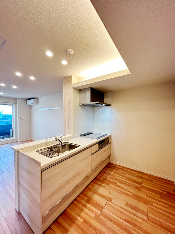 ��ʌ��������܎s�k��听���S���ڂ̃}���V�����̃L�b�`��