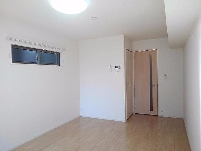 ��ʌ������s�����Q���ڂ̃A�p�[�g�̂��̑������E�X�y�[�X