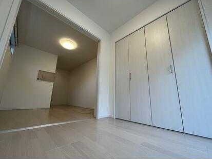 ��ʌ������s�����T���ڂ̃A�p�[�g�̂��̑������E�X�y�[�X