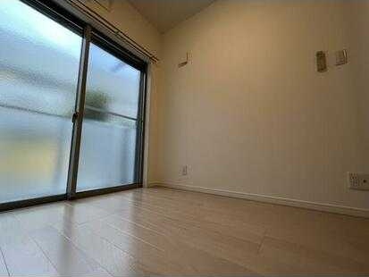 ��ʌ������s�����T���ڂ̃A�p�[�g�̂��̑�