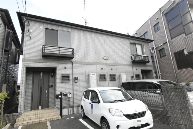 ��ʌ��������܎s�k��{����239-4�̃e���X�n�E�X�̌����O��