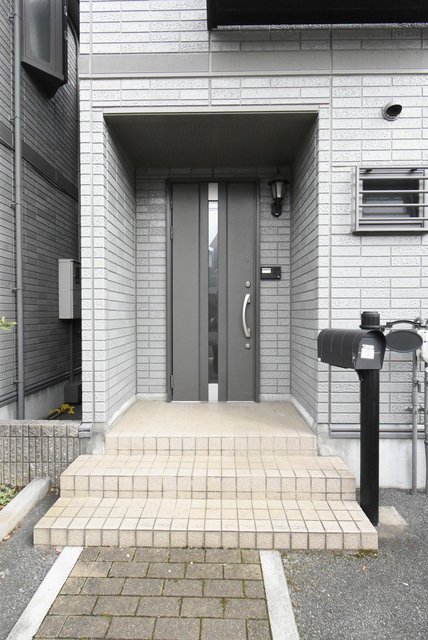 ��ʌ��������܎s�k��{�����̃e���X�n�E�X�̃G���g�����X