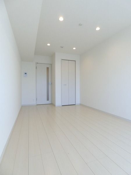 ��ʌ������s�����̃}���V�����̋��ԁE���r���O