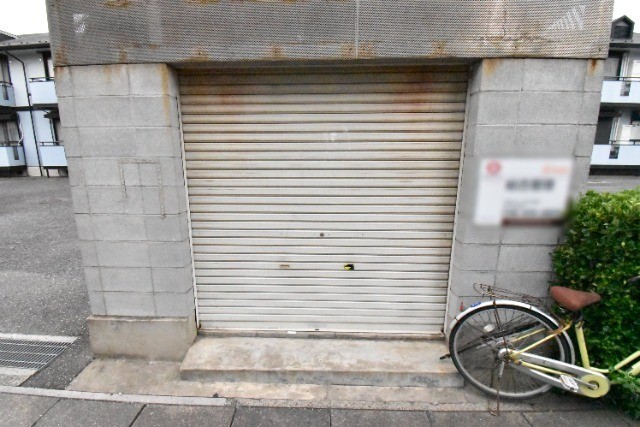 ��ʌ�����s������U���ڂ̃A�p�[�g�̂��̑�