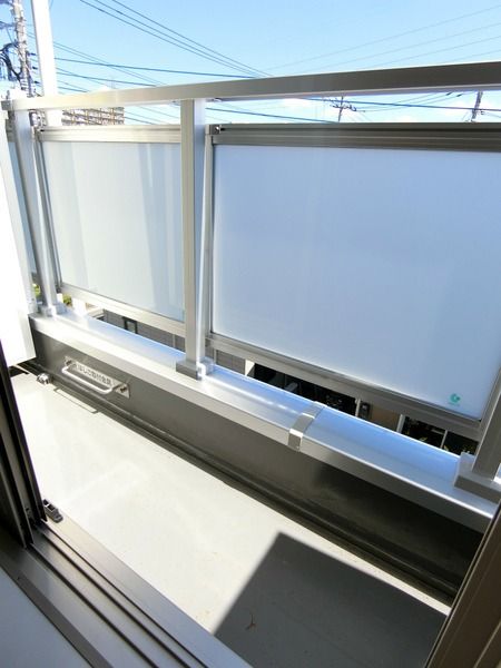 ��ʌ������s�����̃}���V�����̃o���R�j�[