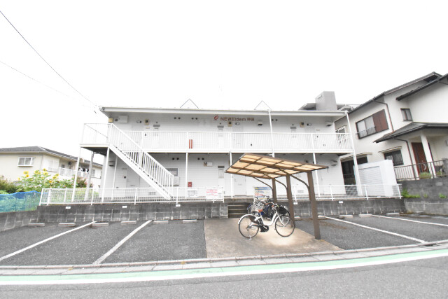 ��ʌ��������܎s�΋擌�Y�a�R����12-15�̃A�p�[�g�̌����O��