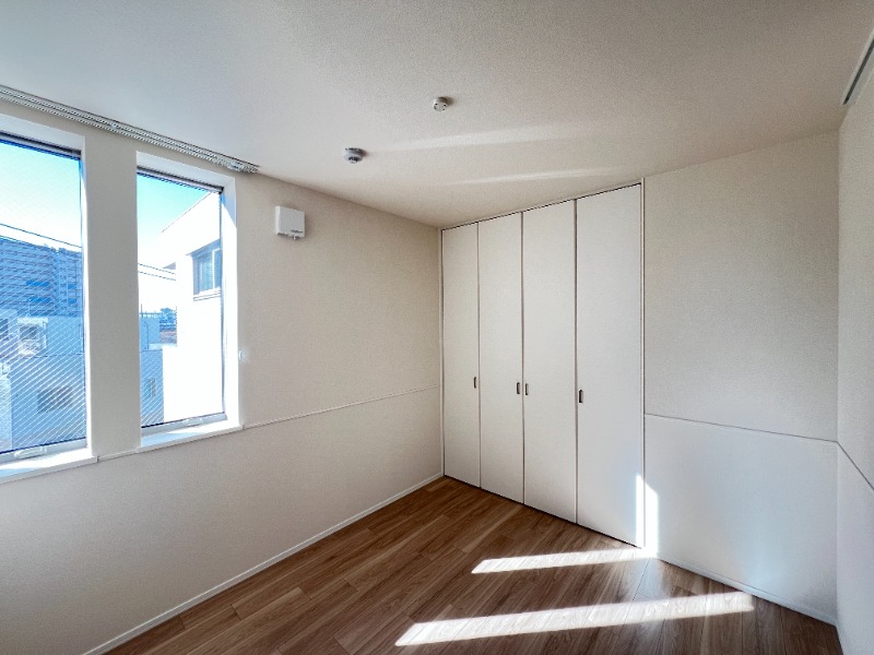 ��ʌ��O���s����c�Q���ڂ̃}���V�����̂��̑�