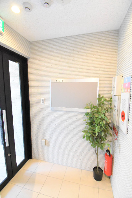 ��ʌ�����s�����P���ڂ̃}���V�����̃G���g�����X