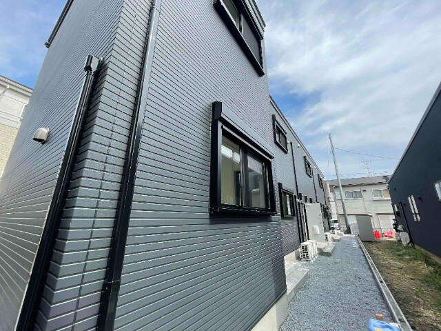 ��ʌ��������܎s���撆���R���ڂ̃A�p�[�g�̃G���g�����X