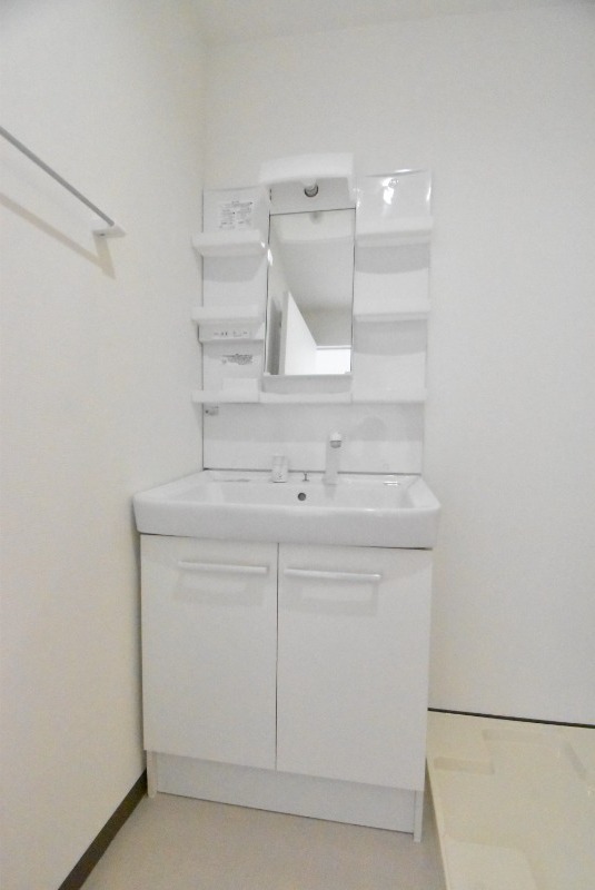 ��ʌ�����s�����P���ڂ̃}���V�����̐��ʏ�