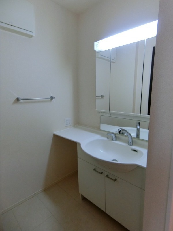 ��ʌ��������܎s�΋�����U���ڂ̃A�p�[�g�̐��ʏ�