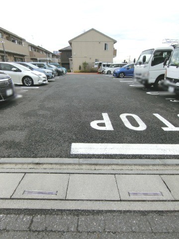 ��ʌ��������܎s�΋�����U���ڂ̃A�p�[�g�̒��ԏ�