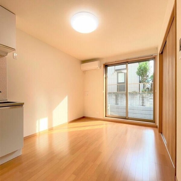 ��ʌ��������܎s��{��x�̓����Q���ڂ̃A�p�[�g�̋��ԁE���r���O