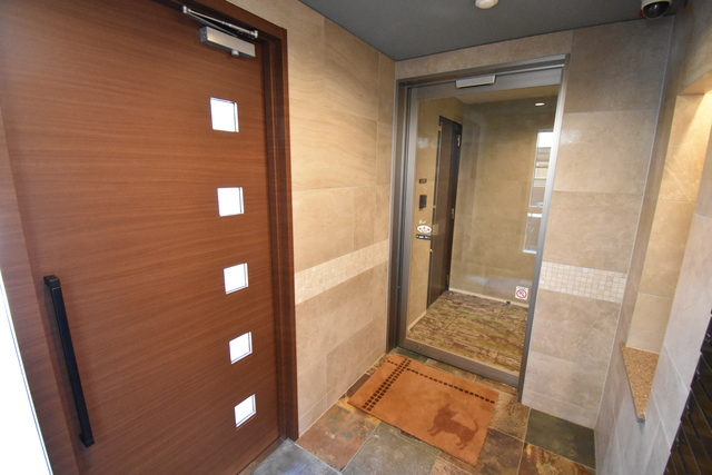 ��ʌ��������܎s��{�捂�@���Q���ڂ̃}���V�����̃G���g�����X