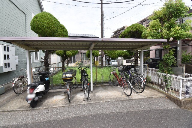 ��ʌ������s�V�P���̃A�p�[�g�̂��̑�