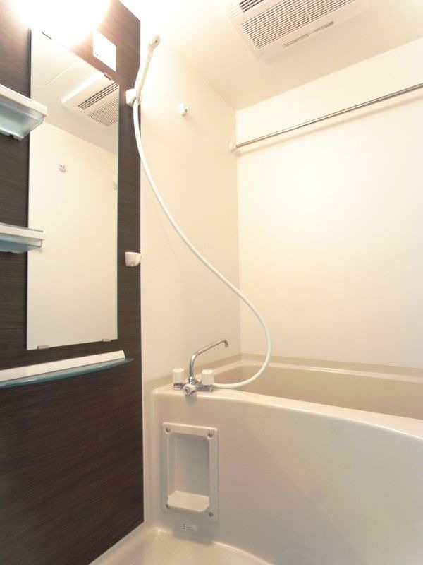 ��ʌ��������܎s�΋挴�R�P���ڂ̃A�p�[�g�̃o�X