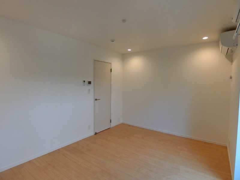 ��ʌ��������܎s�������a�c���Q���ڂ̃A�p�[�g�̂��̑������E�X�y�[�X