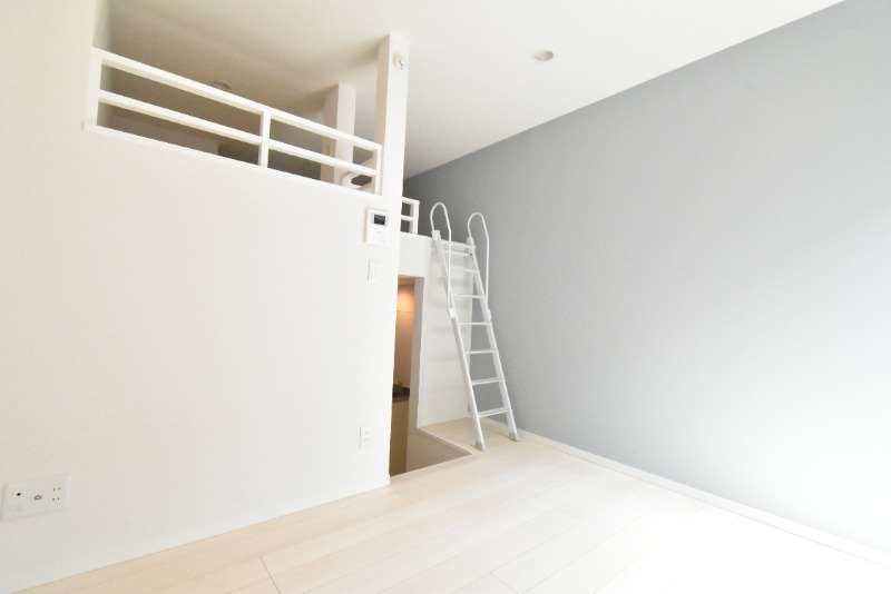 ��ʌ��������܎s����厚�󗈂̃A�p�[�g�̋��ԁE���r���O